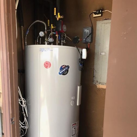 Waimanalo Solar Hot Water Heater System Installation Photo